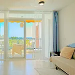 Appartement Blanco&azul - Ocean View Balcony, Pool And Perfect Location Playa de las Américas