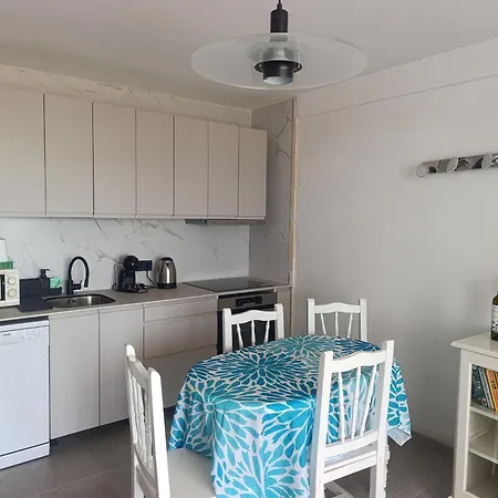 Blanco&azul - Ocean View Balcony, Pool And Perfect Location Apartment