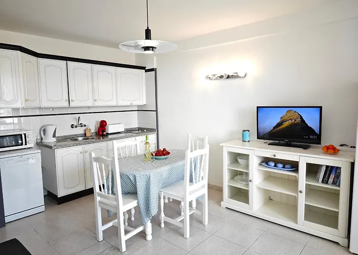 Blanco&azul - Ocean View Balcony, Pool And Perfect Location