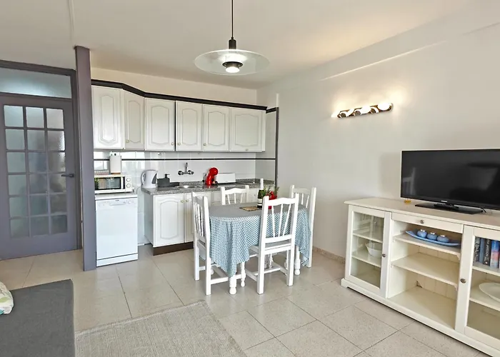 Апартаменти Blanco&azul - Ocean View Balcony, Pool And Perfect Location Плайя-де-лас-Амерікас