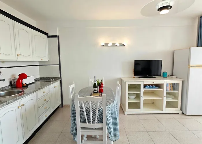 Blanco&azul - Ocean View Balcony, Pool And Perfect Location